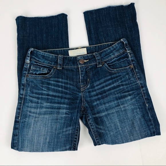 MAURICES Women’s Blue Jeans Sz 3/4 Distressed - Picture 7 of 8